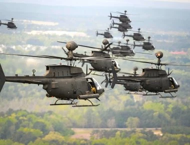 Αποσύρονται τα θρυλικά ελικόπτερα «Huey» από τον πόλεμο του Βιετνάμ
